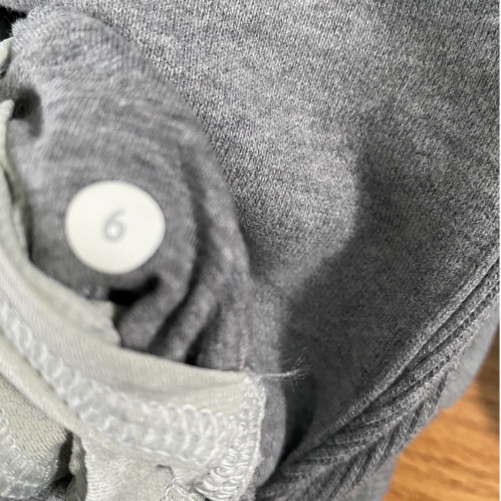 Lululemon Asymmetrical Gray Zip-Up Scuba Jacket - Picture 9 of 11